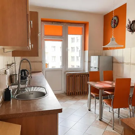 Big With 3 Bedrooms - 115m2 Only For *